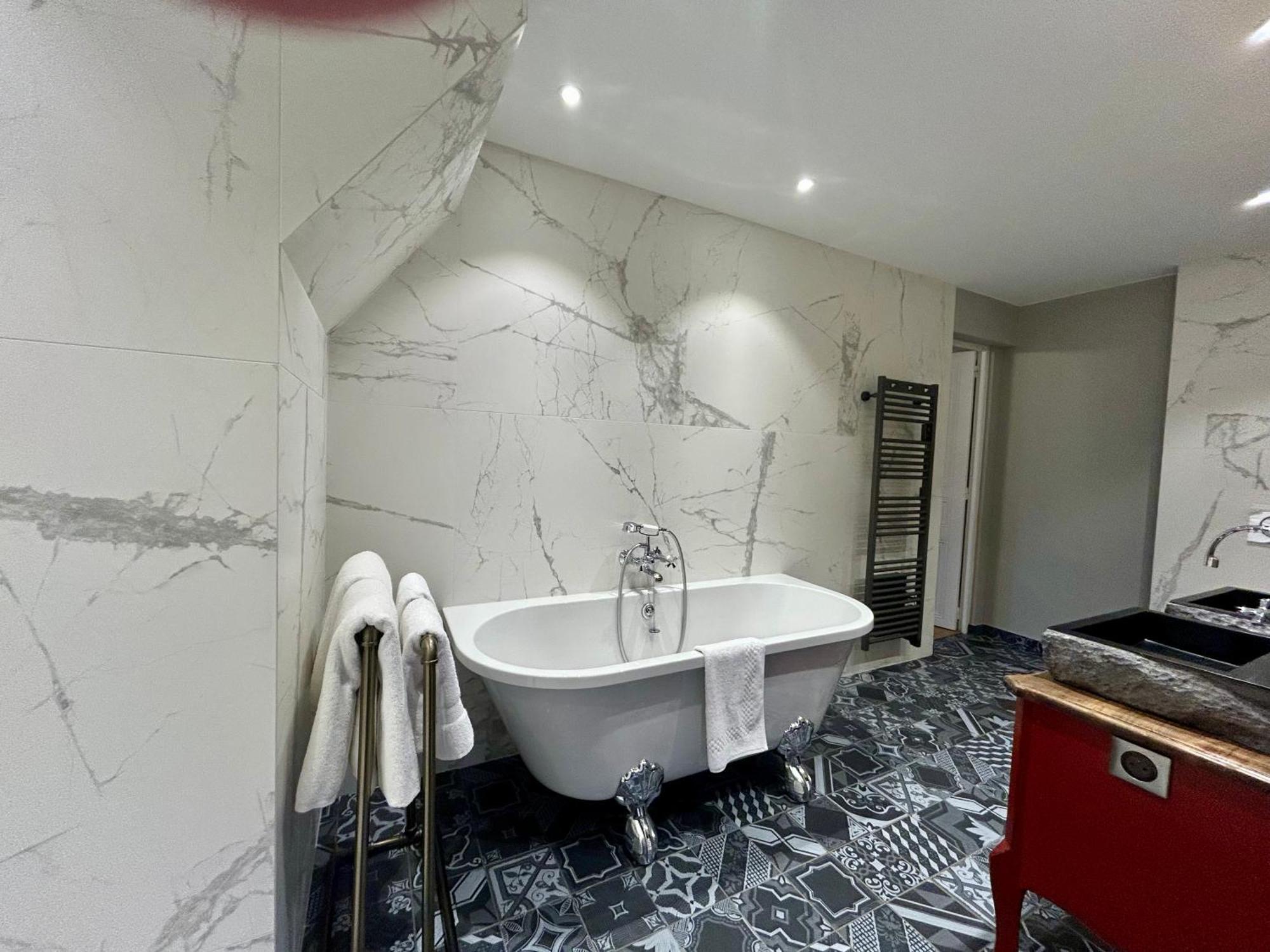 Cruet Chateau De La Rive - Suite Prestige - Chambre 2 Personnes المظهر الخارجي الصورة
